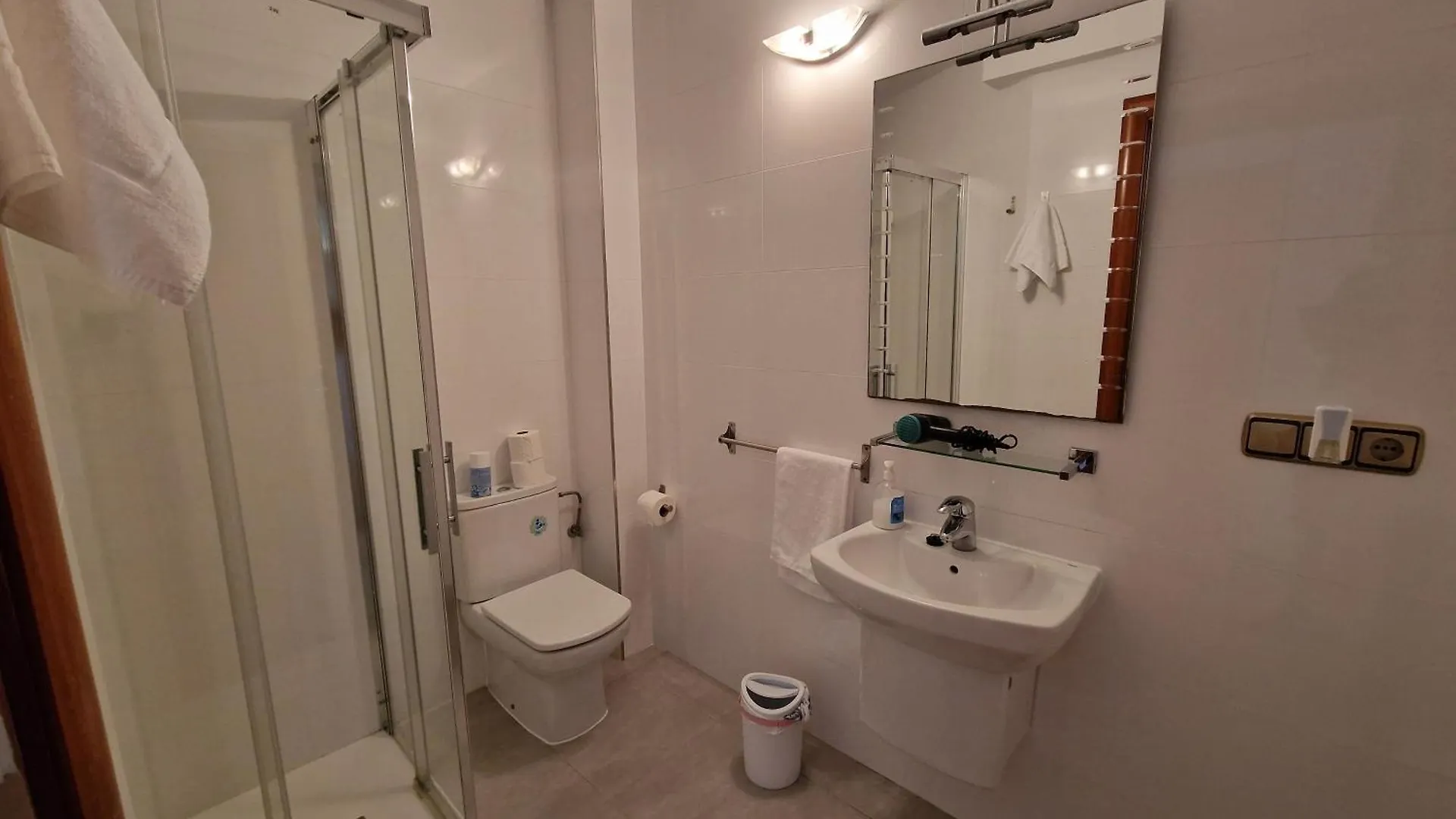 Pension Aussie II San Sebastián Affittacamere